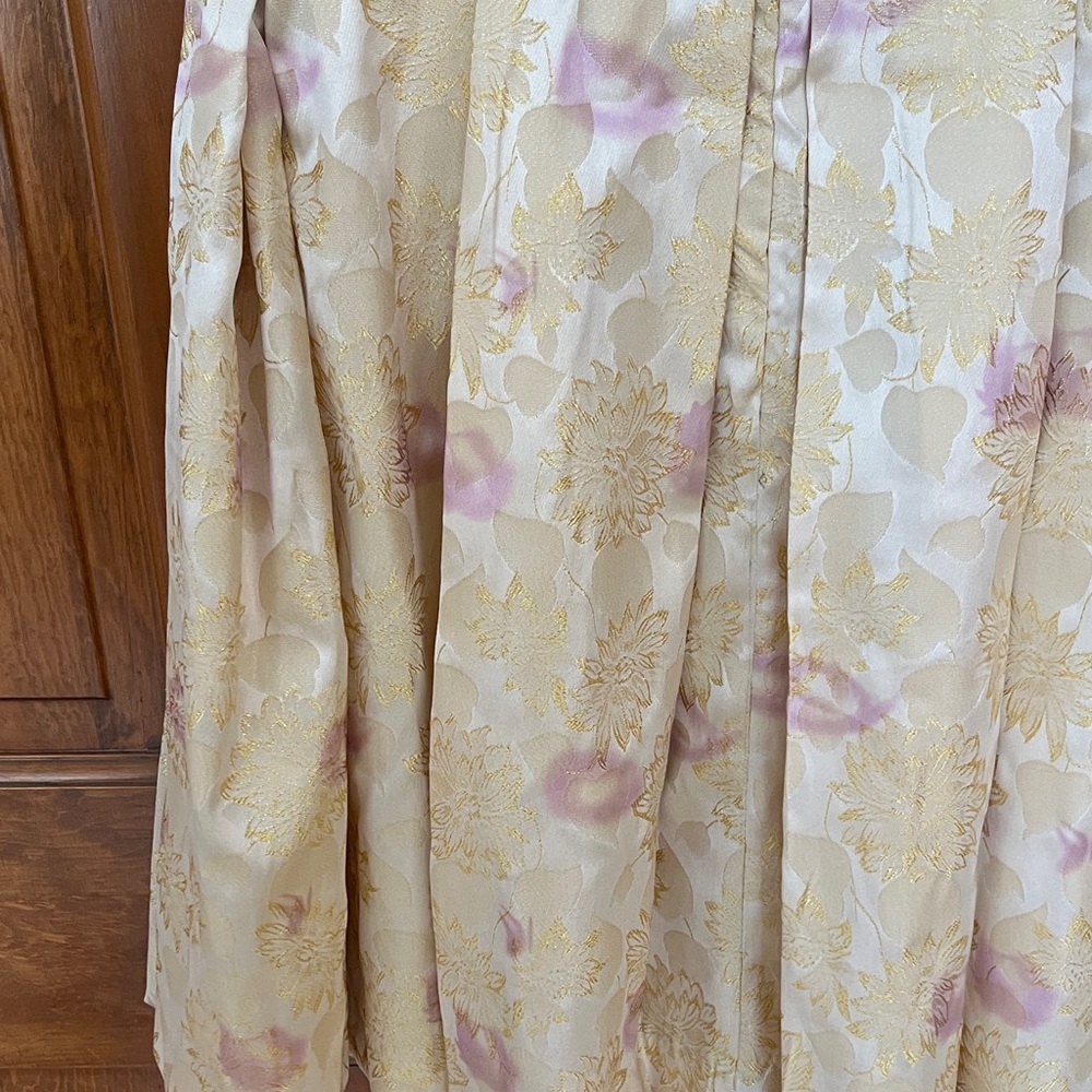 BB Dakota Cream and Pink a-line semi formal dress - Picture 6 of 6